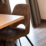 グリューナー バウム 4*