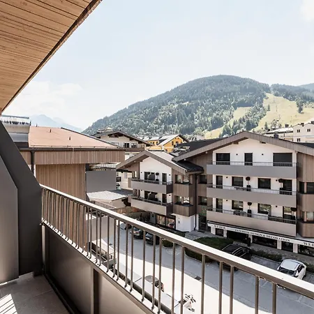 Gruener Baum Otel 4*