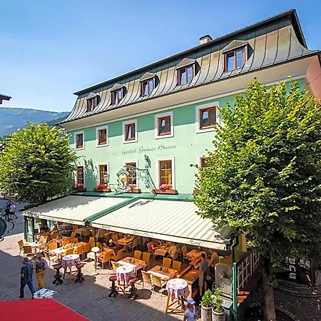 Gruener Baum Hotel 4*