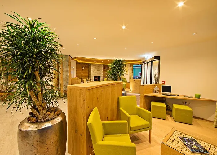 グリューナー バウム ツェル アム ゼー