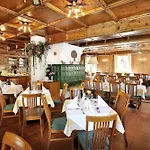Hotell Gruener Baum Zell am See