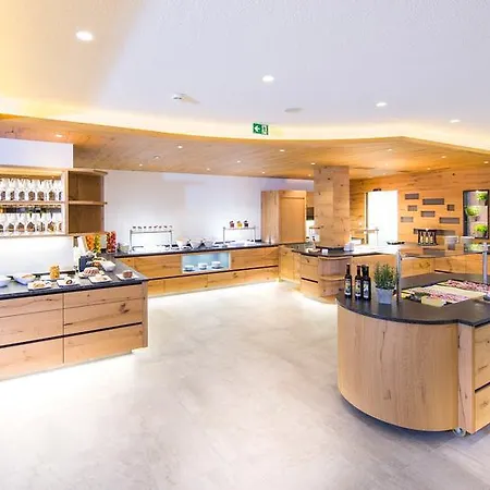 グリューナー バウム ホテル