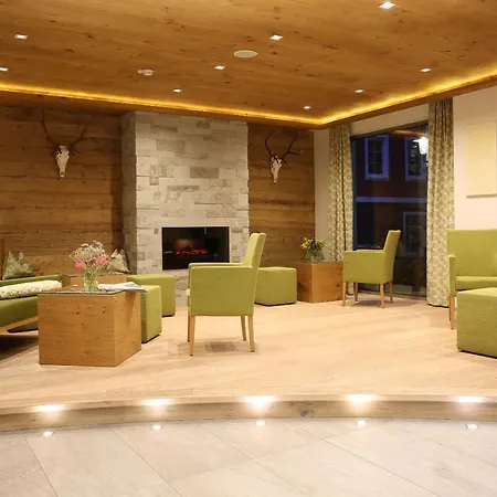 グリューナー バウム ツェル アム ゼー