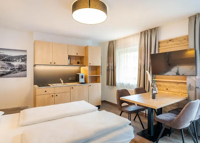 Gruener Baum Zell am See