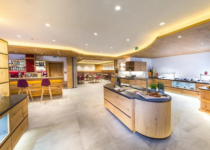 Gruener Baum Hotel 4*