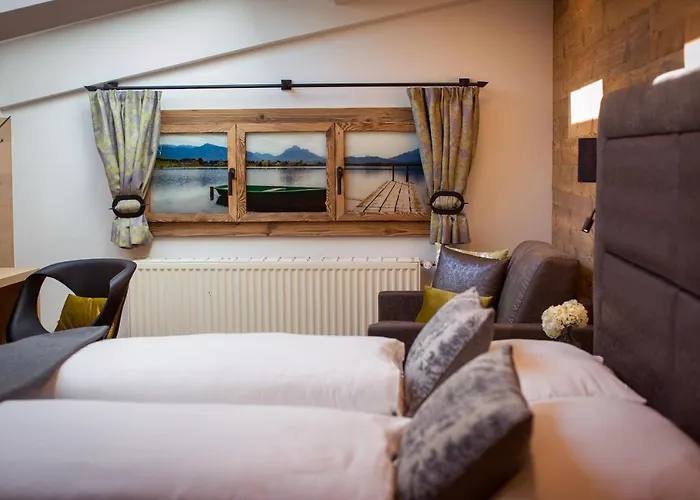 Hotel Gruener Baum Zell am See